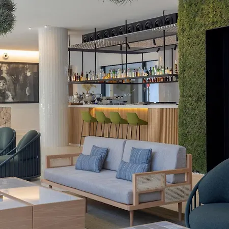 Hm Blanc Hotell 4*