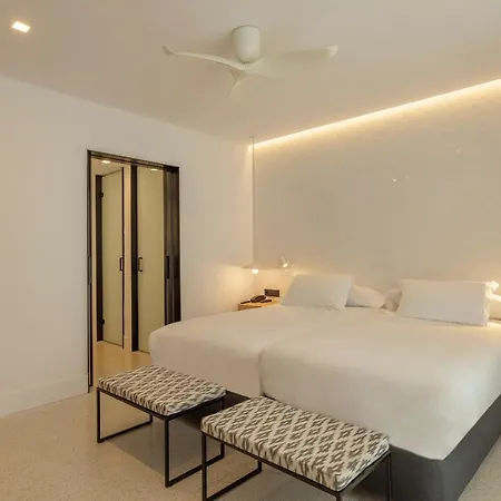 Hotell Hm Blanc 4*