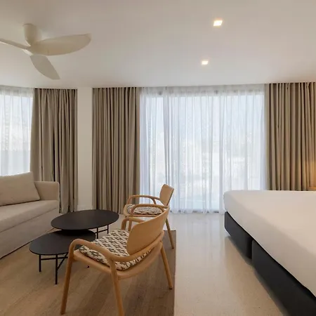 Hotell Hm Blanc 4*